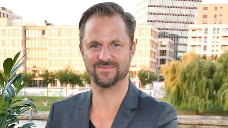 philipp hochmair lebensgefährte